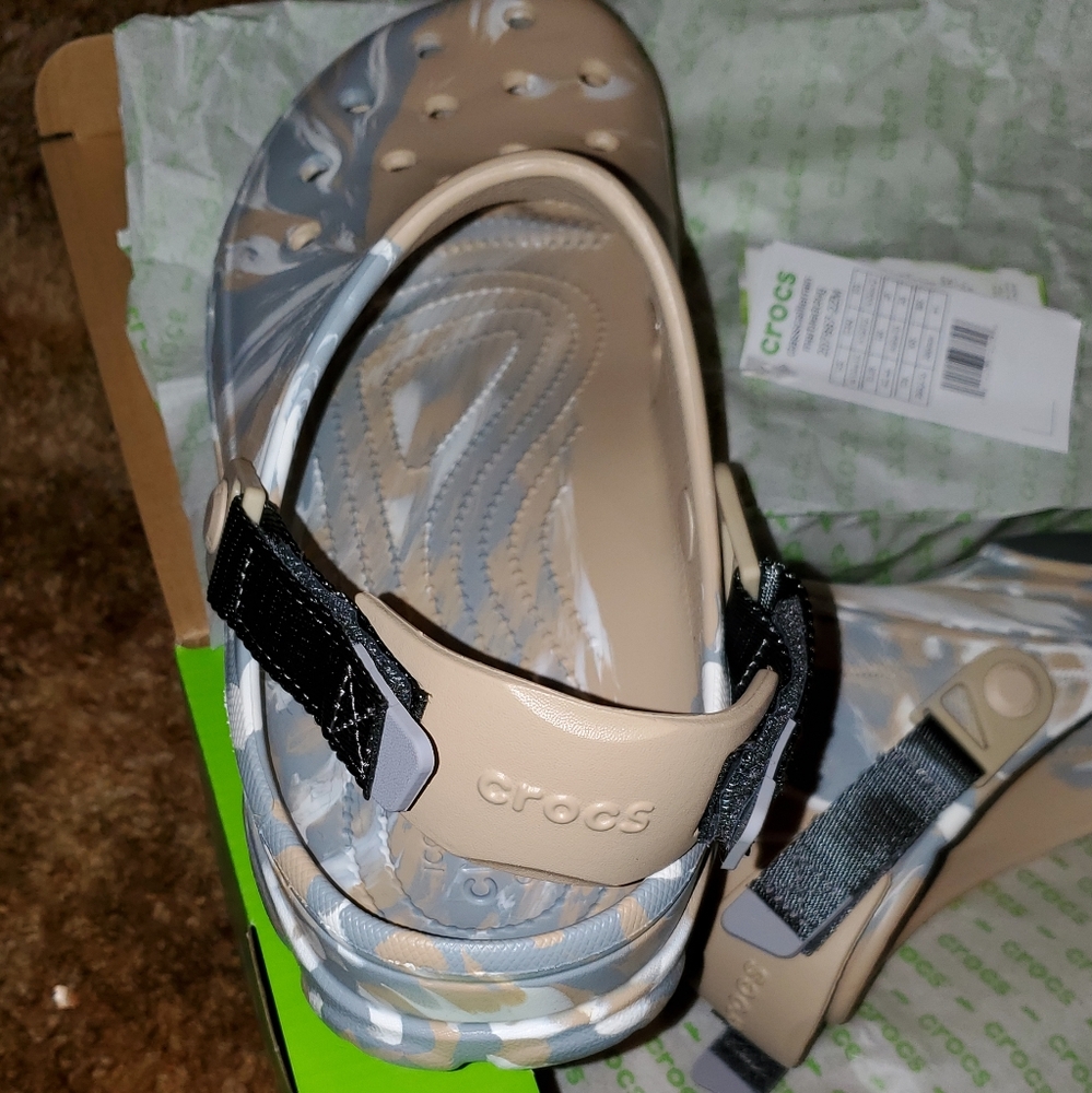 Crocs - Picture 3 of 4
